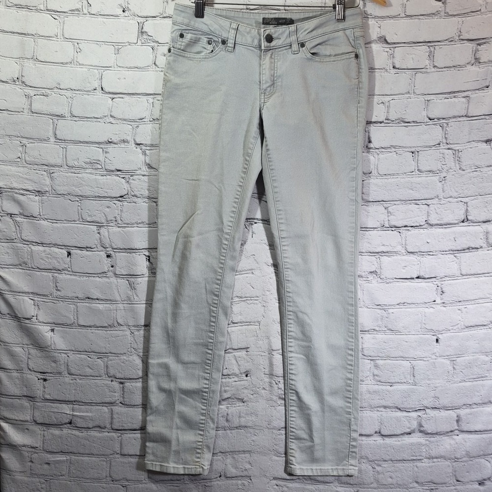 PrAna Kara Hiking Jeans Womens Size 4/27 Light Gray Low-Rise Skinny Ankle Flaw